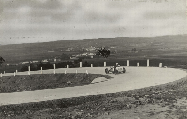 1930