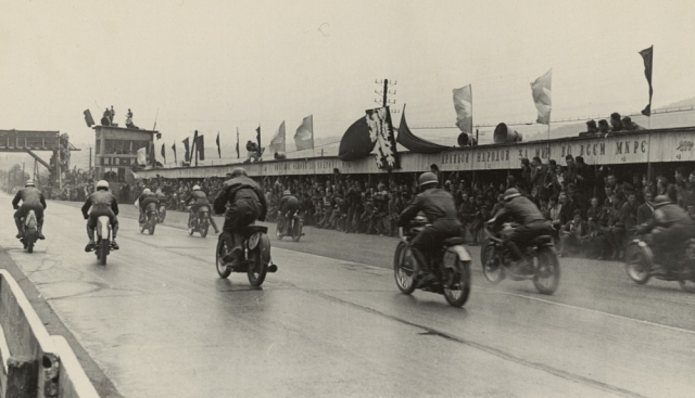 1954